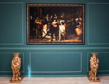 De Nachtwacht’ – Velours Schilderij met Luxe Barok Lijst